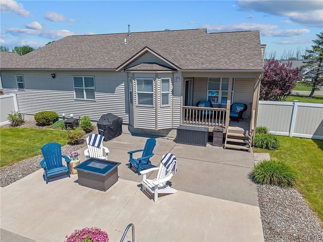 7921 Rose Court Drive, Cicero, NY 13039