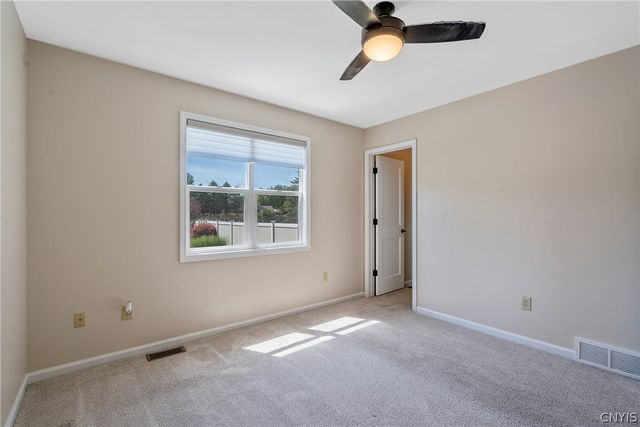 7921 Rose Court Drive, Cicero, NY 13039