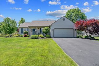 7921 Rose Court Drive, Cicero, NY 13039
