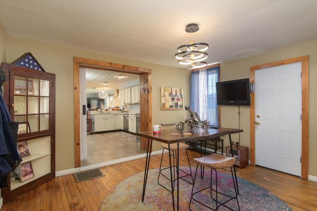 2091 North Lake Road, Benson, VT 05743