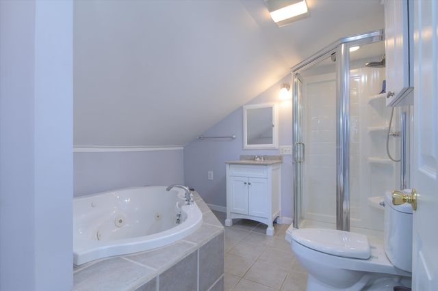 2091 North Lake Road, Benson, VT 05743