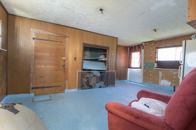 2091 North Lake Road, Benson, VT 05743