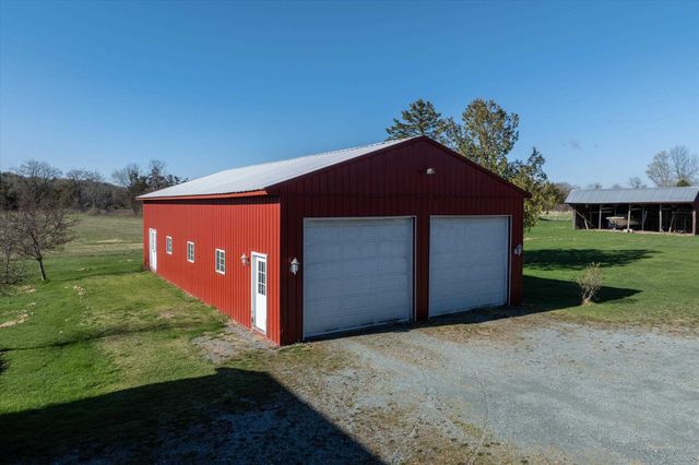 2091 North Lake Road, Benson, VT 05743