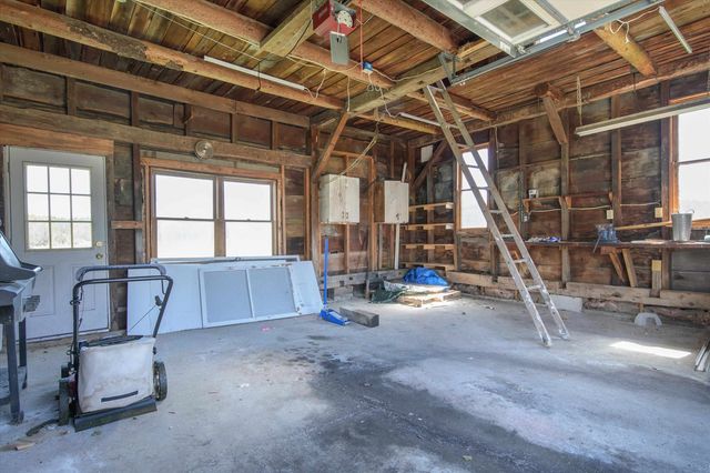 2091 North Lake Road, Benson, VT 05743
