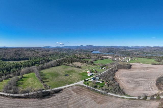2091 North Lake Road, Benson, VT 05743