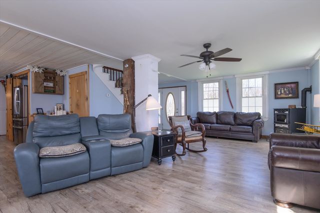 2091 North Lake Road, Benson, VT 05743