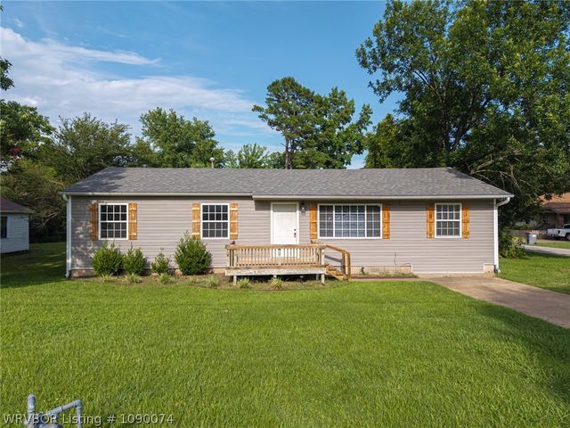 702 9th Street, Barling, AR 72923