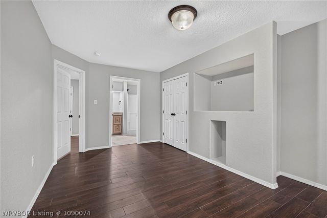 702 9th Street, Barling, AR 72923