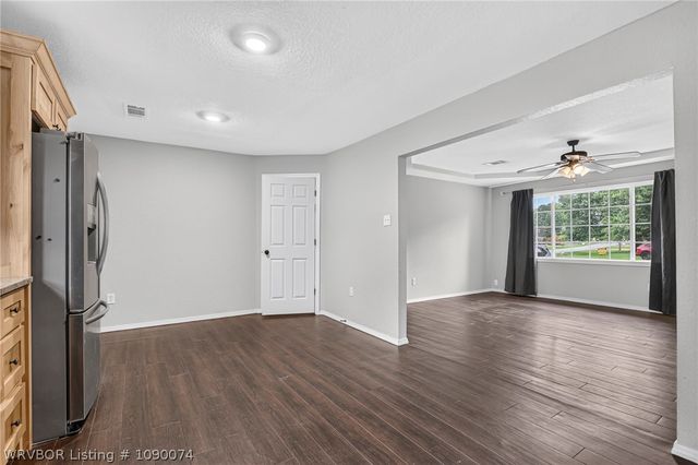702 9th Street, Barling, AR 72923