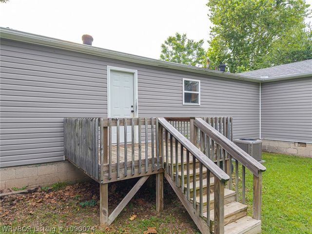 702 9th Street, Barling, AR 72923