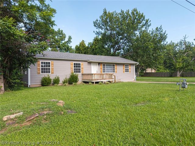702 9th Street, Barling, AR 72923