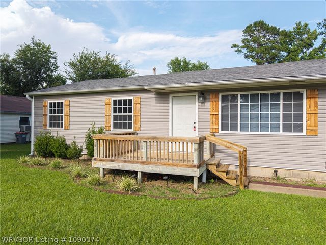 702 9th Street, Barling, AR 72923