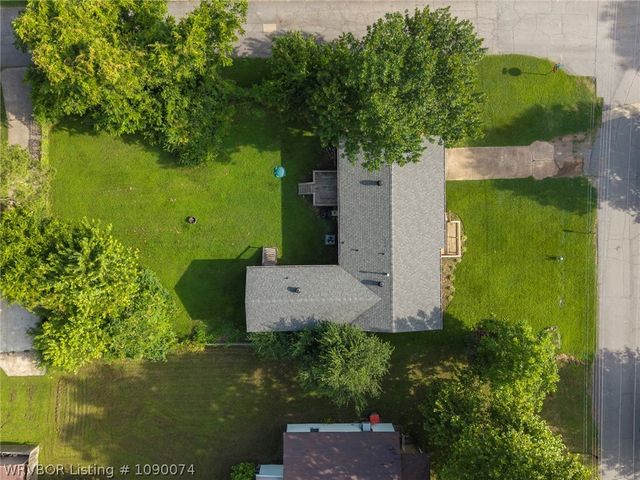 702 9th Street, Barling, AR 72923