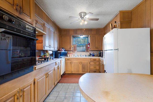 203 Parker Street, Arp, TX 75750