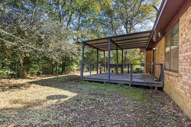 203 Parker Street, Arp, TX 75750