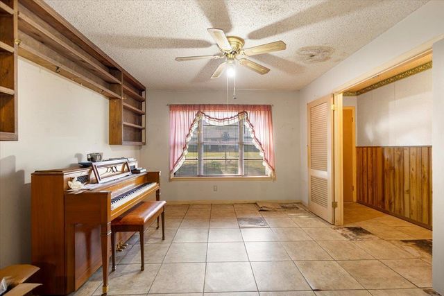 203 Parker Street, Arp, TX 75750