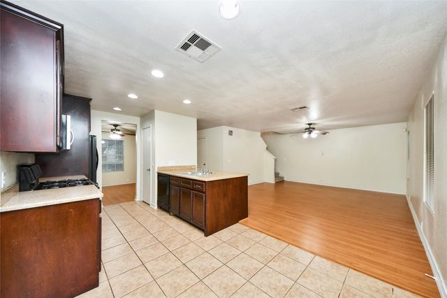 915 Grand Plains Drive, Houston, TX 77090