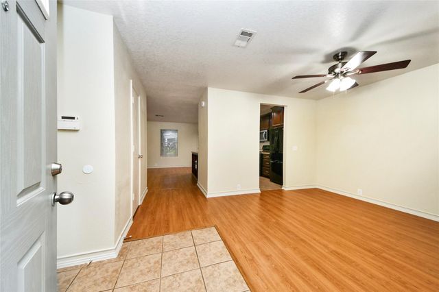 915 Grand Plains Drive, Houston, TX 77090