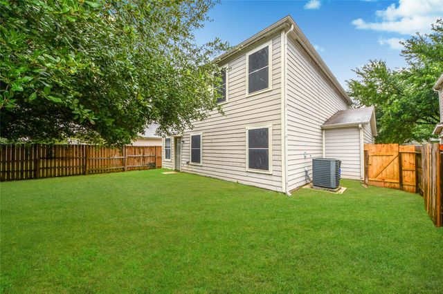 915 Grand Plains Drive, Houston, TX 77090