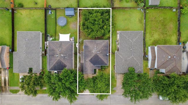915 Grand Plains Drive, Houston, TX 77090