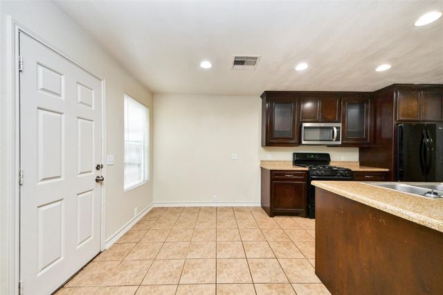915 Grand Plains Drive, Houston, TX 77090