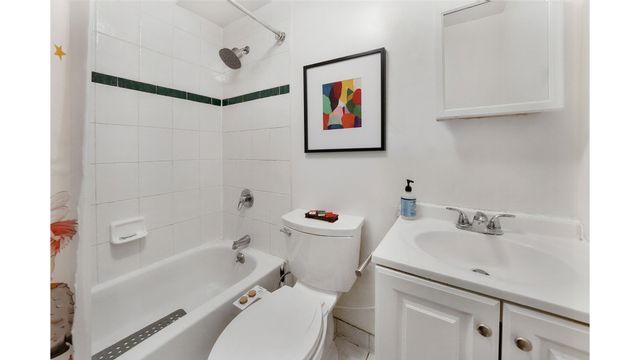 1 MONROE Street, New York City, NY 11238