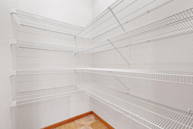 17913 96th Avenue N, Maple Grove, MN 55311