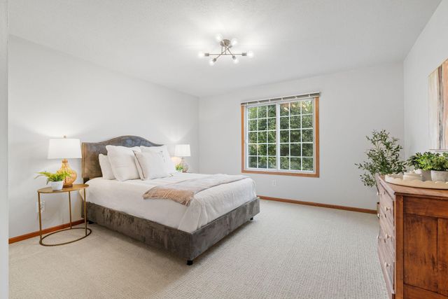 17913 96th Avenue N, Maple Grove, MN 55311