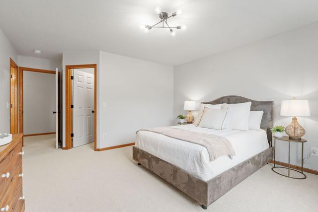 17913 96th Avenue N, Maple Grove, MN 55311