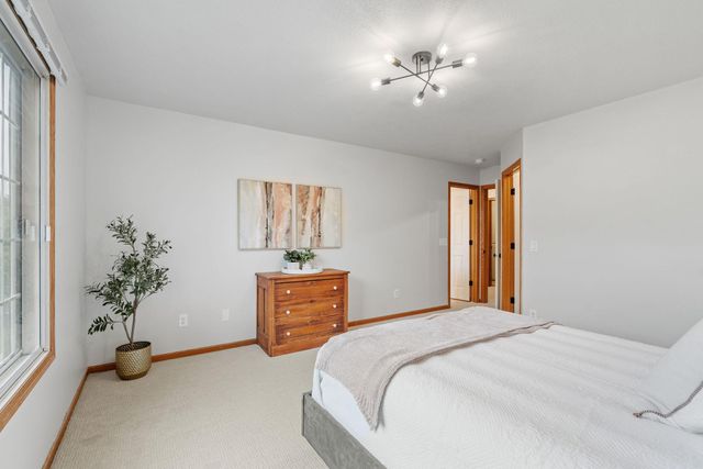 17913 96th Avenue N, Maple Grove, MN 55311