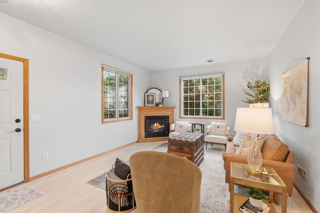 17913 96th Avenue N, Maple Grove, MN 55311