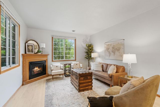 17913 96th Avenue N, Maple Grove, MN 55311