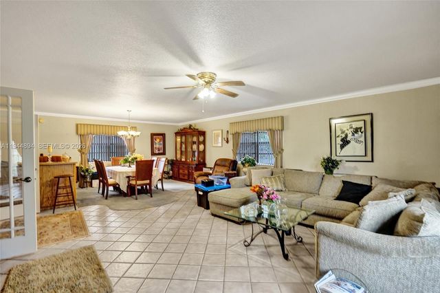 441 NW 33rd Ter, Lauderhill, FL 33311