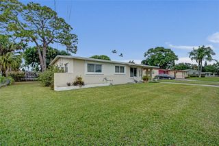 441 NW 33rd Ter, Lauderhill, FL 33311