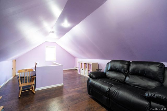 373 1st Street, Mineola, NY 11501