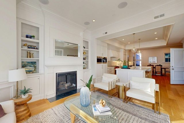 71 Mount Vernon St 1A, Boston, MA 02108