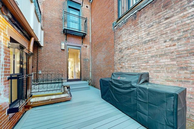 71 Mount Vernon St 1A, Boston, MA 02108