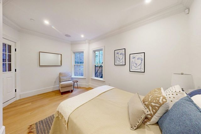 71 Mount Vernon St 1A, Boston, MA 02108