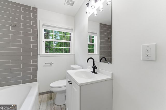 2762 NW Oldknow Drive, Atlanta, GA 30318