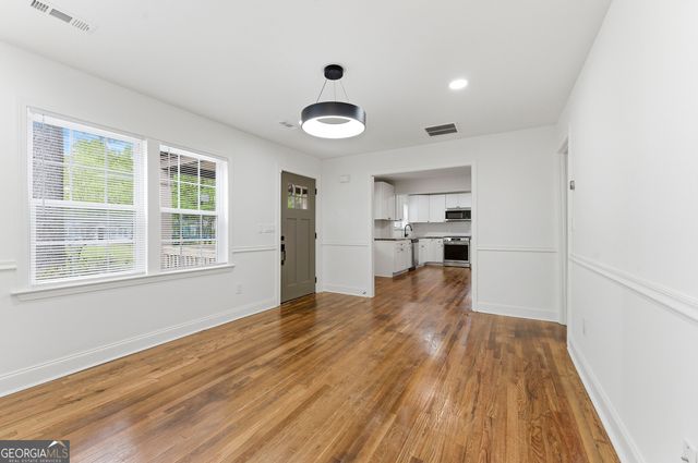 2762 NW Oldknow Drive, Atlanta, GA 30318