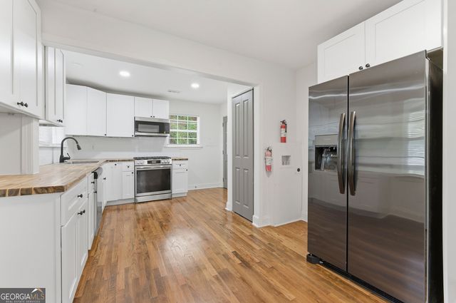 2762 NW Oldknow Drive, Atlanta, GA 30318