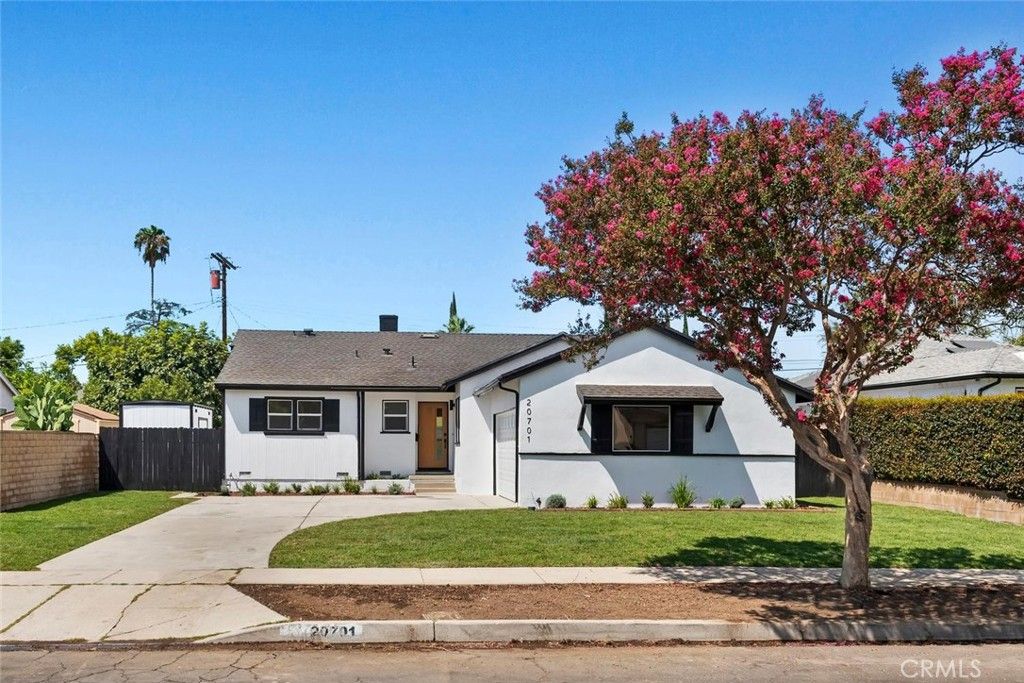 Image 1 of property listing at 20701 Schoolcraft, Winnetka, CA 91306