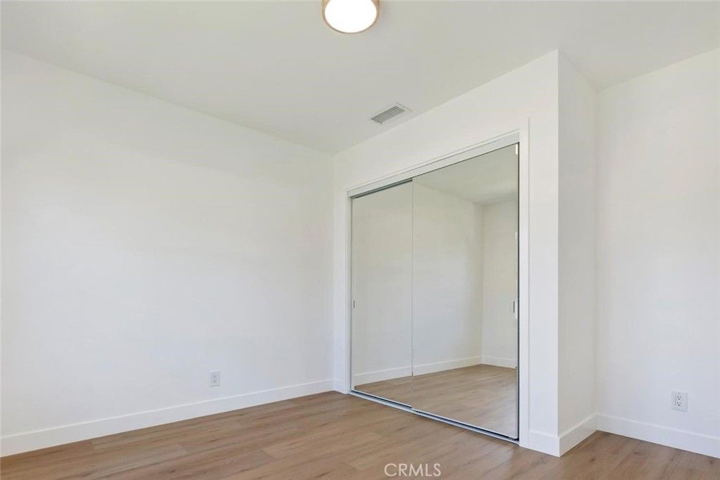 Image 32 of property listing at 20701 Schoolcraft, Winnetka, CA 91306