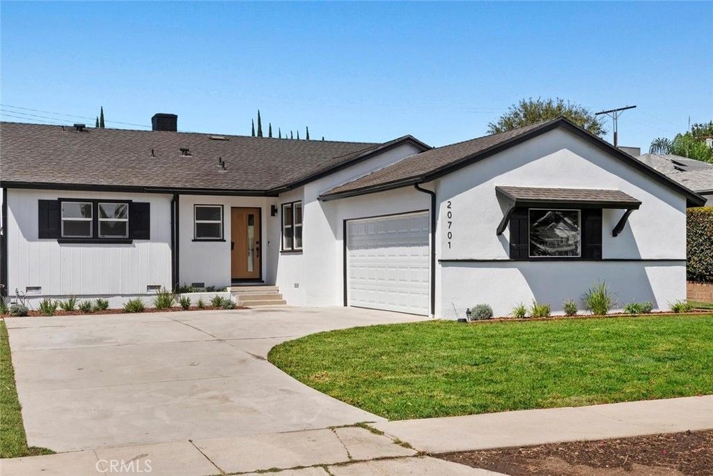 Image 51 of property listing at 20701 Schoolcraft, Winnetka, CA 91306