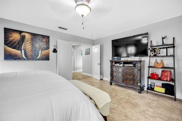 15462 SW 115th Street, Miami, FL 33196