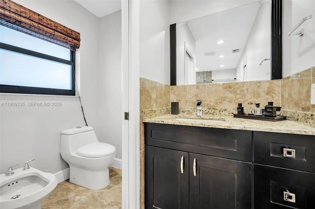 15462 SW 115th Street, Miami, FL 33196