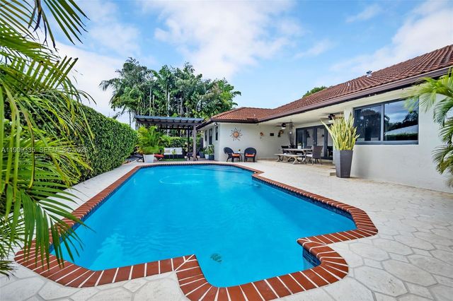 15462 SW 115th Street, Miami, FL 33196