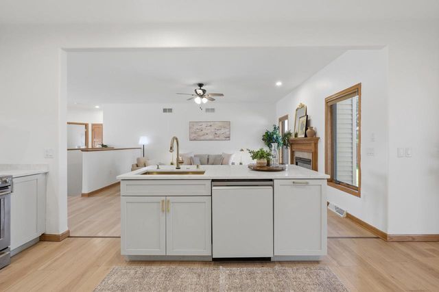 363 Liberty Park Drive, Oregon, WI 53575