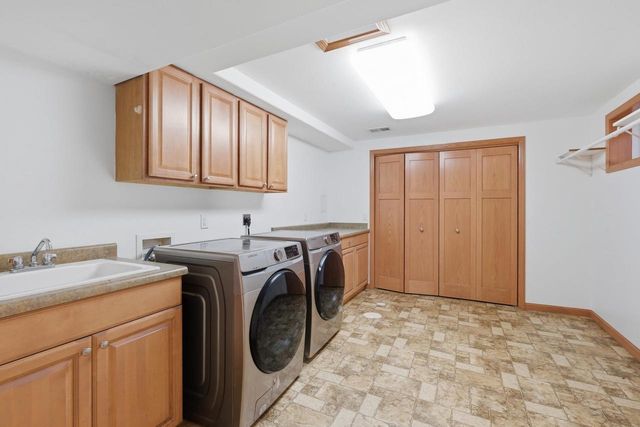 363 Liberty Park Drive, Oregon, WI 53575