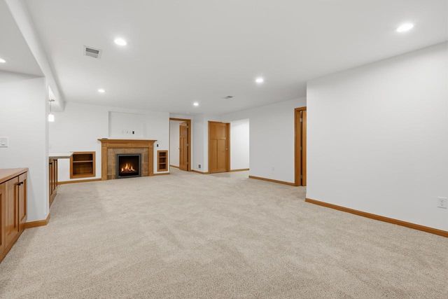 363 Liberty Park Drive, Oregon, WI 53575